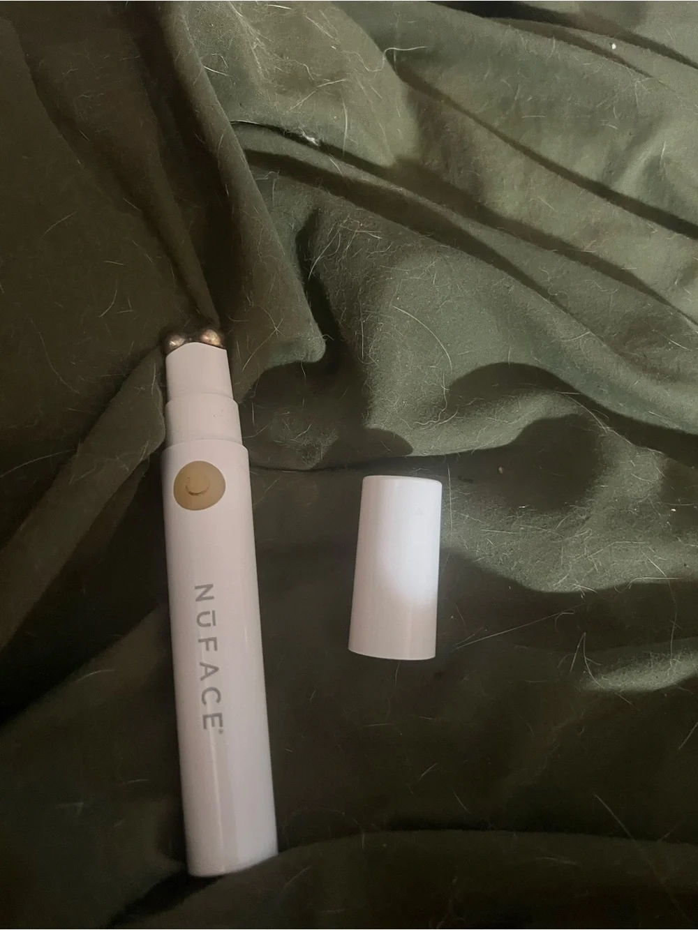 NuFACE White Microcurrent Facial Device with Interchangeable Heads
